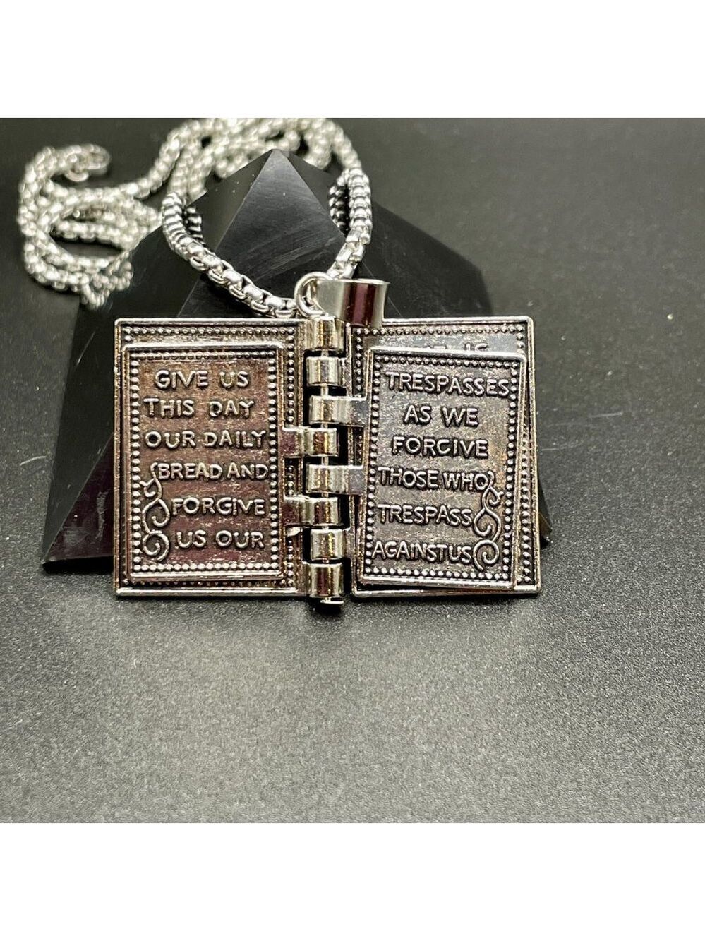 Holy Bible with The Lord's Prayer Necklace / Pendant #858 - Picture 13 of 16